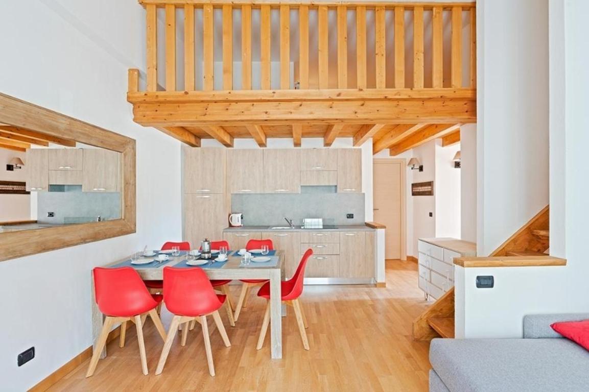 Gressoney Saint-Jean Apartments By Halldis Exterior foto
